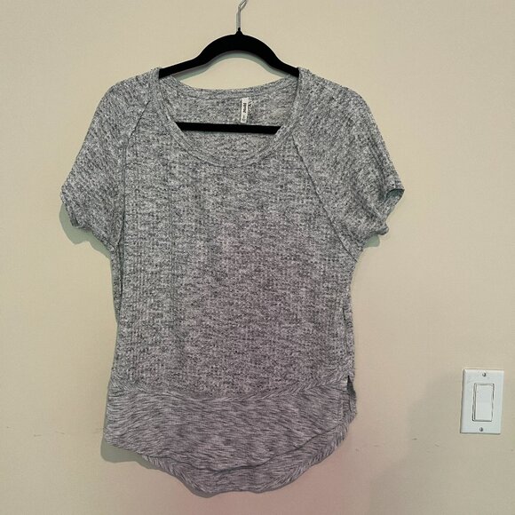 Mudd Waffle Textured Knit Women’s Shirt Comfy Grey Size Small - Picture 1 of 6